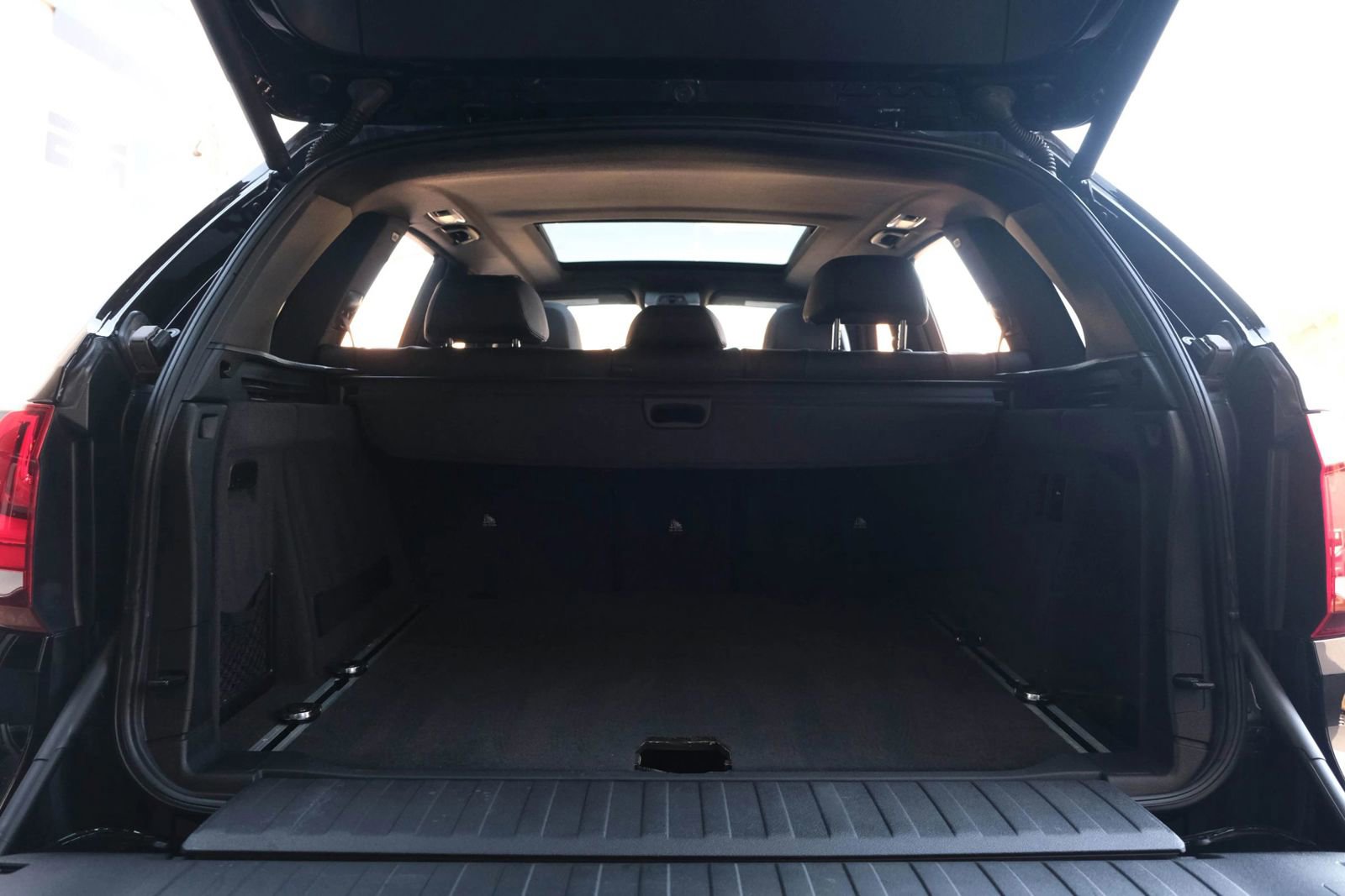 Used 2018 BMW X5 sDrive35i w/ Driving Assistance Package RWD image 26