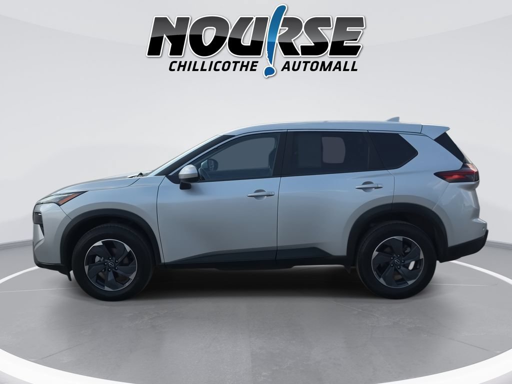 Used 2024 Nissan Rogue SV FWD image 5