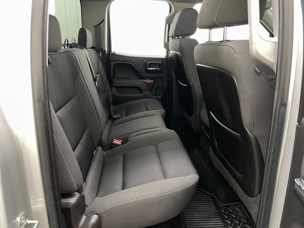 Used 2015 GMC Sierra 1500 SLE w/ SLE Value Package image 39