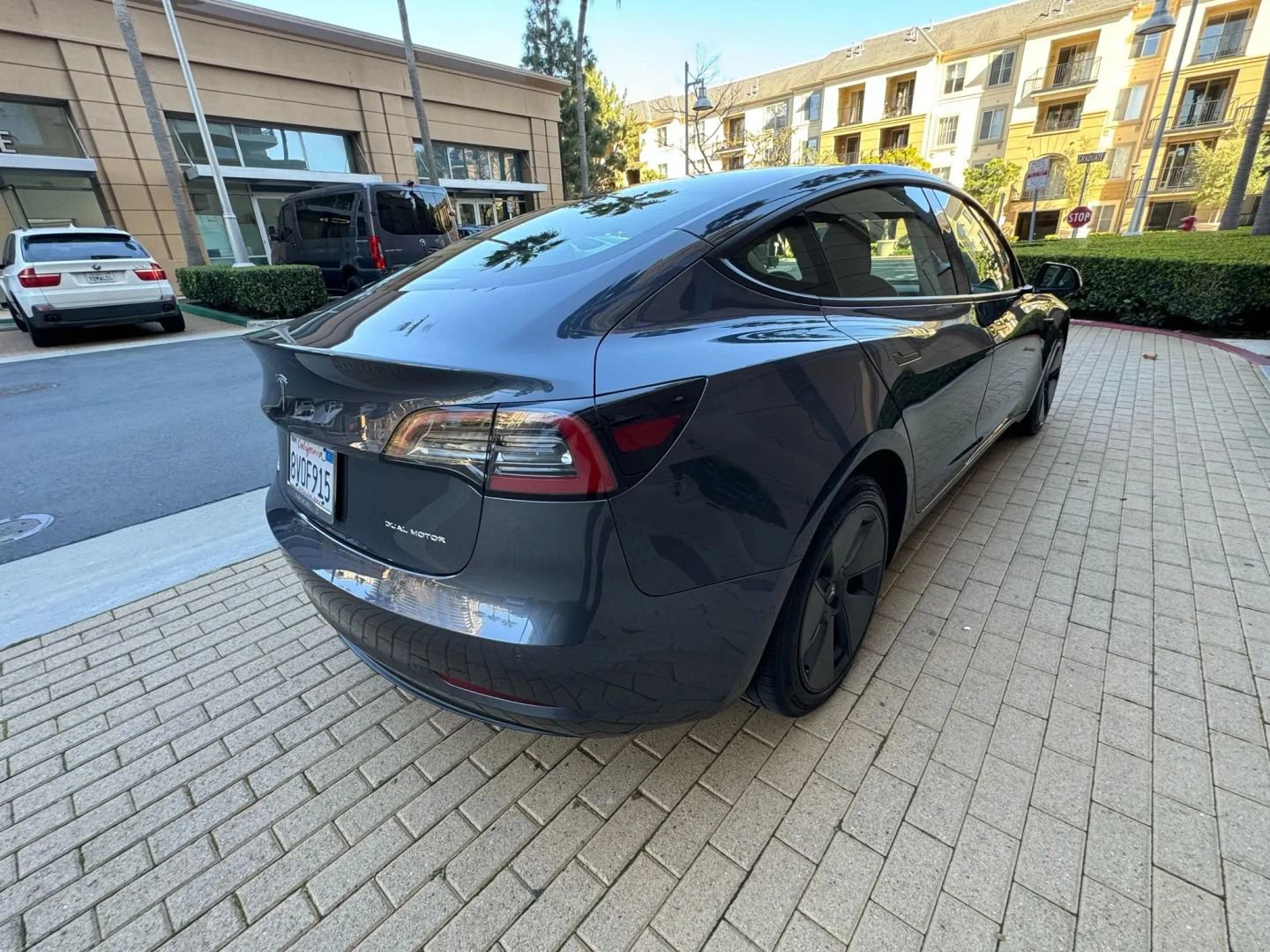 Used 2023 Tesla Model 3 Standard Range RWD image 4