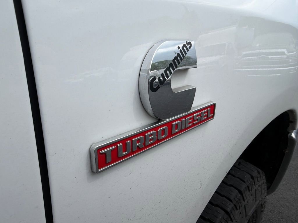 Used 2022 RAM 2500 Tradesman w/ Chrome Appearance Group AWD/4WD image 7