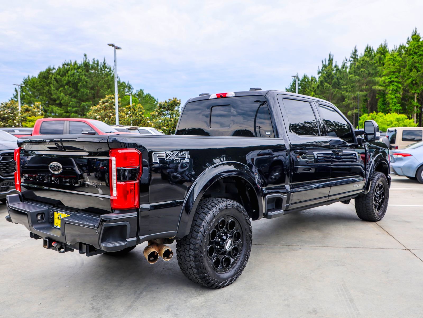 Used 2024 Ford F250 Lariat w/ Lariat Ultimate Package AWD/4WD image 12