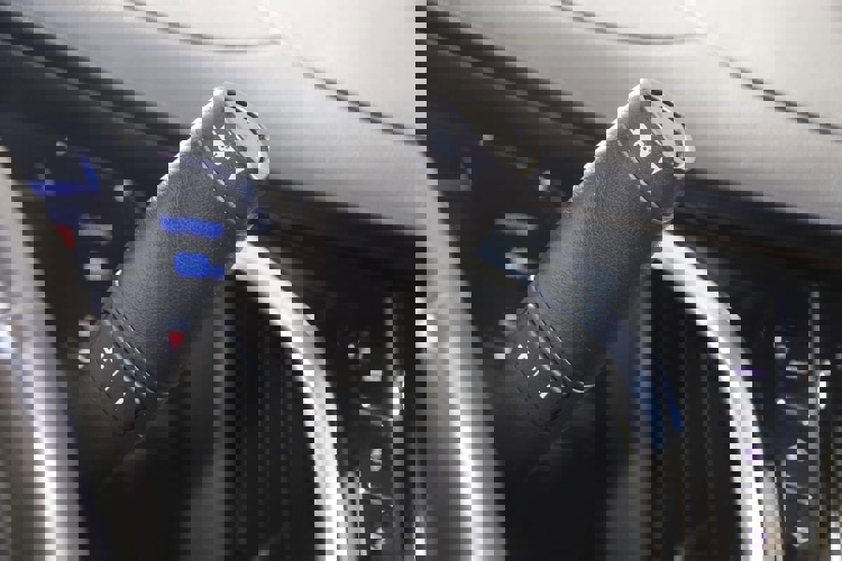 Used 2019 Cadillac Escalade ESV Premium Luxury AWD/4WD image 7