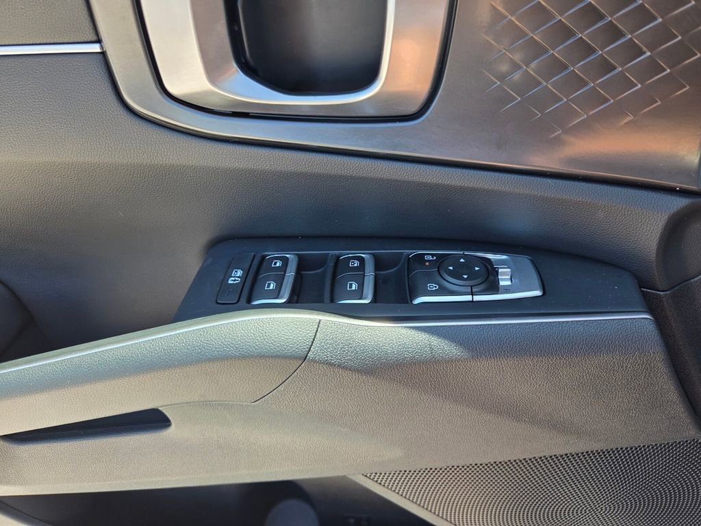 Used 2024 Kia Sorento S FWD image 22