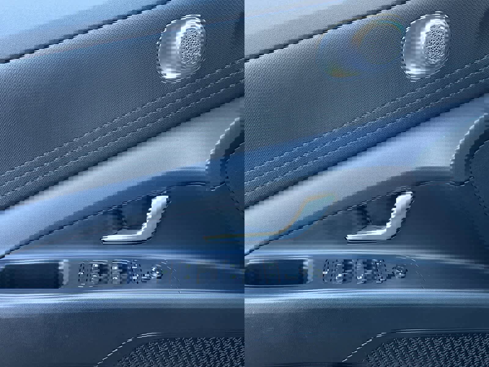 Certified 2023 Hyundai Elantra SE image 13