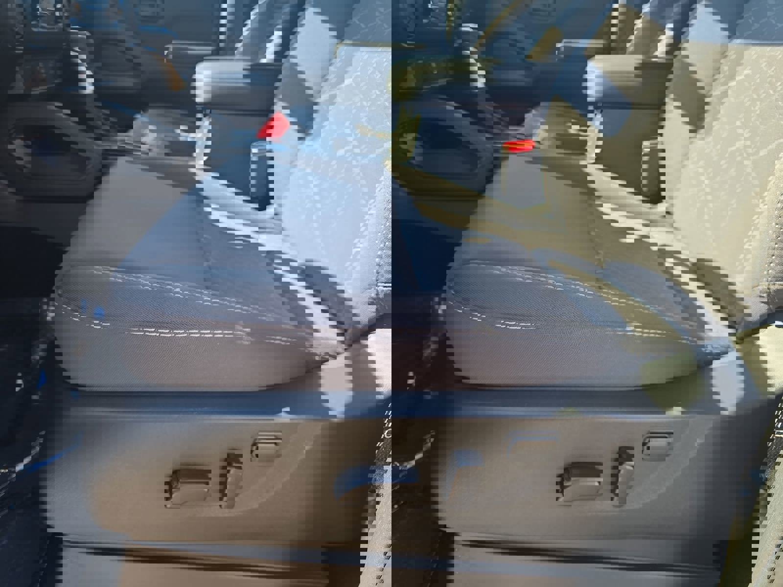 Used 2026 Nissan Frontier SV w/ Tow Package image 31