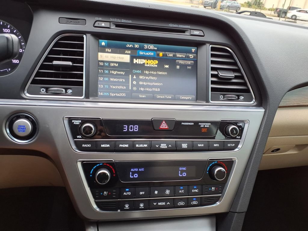 Used 2017 Hyundai Sonata Limited w/ Tech Package 03 FWD image 29