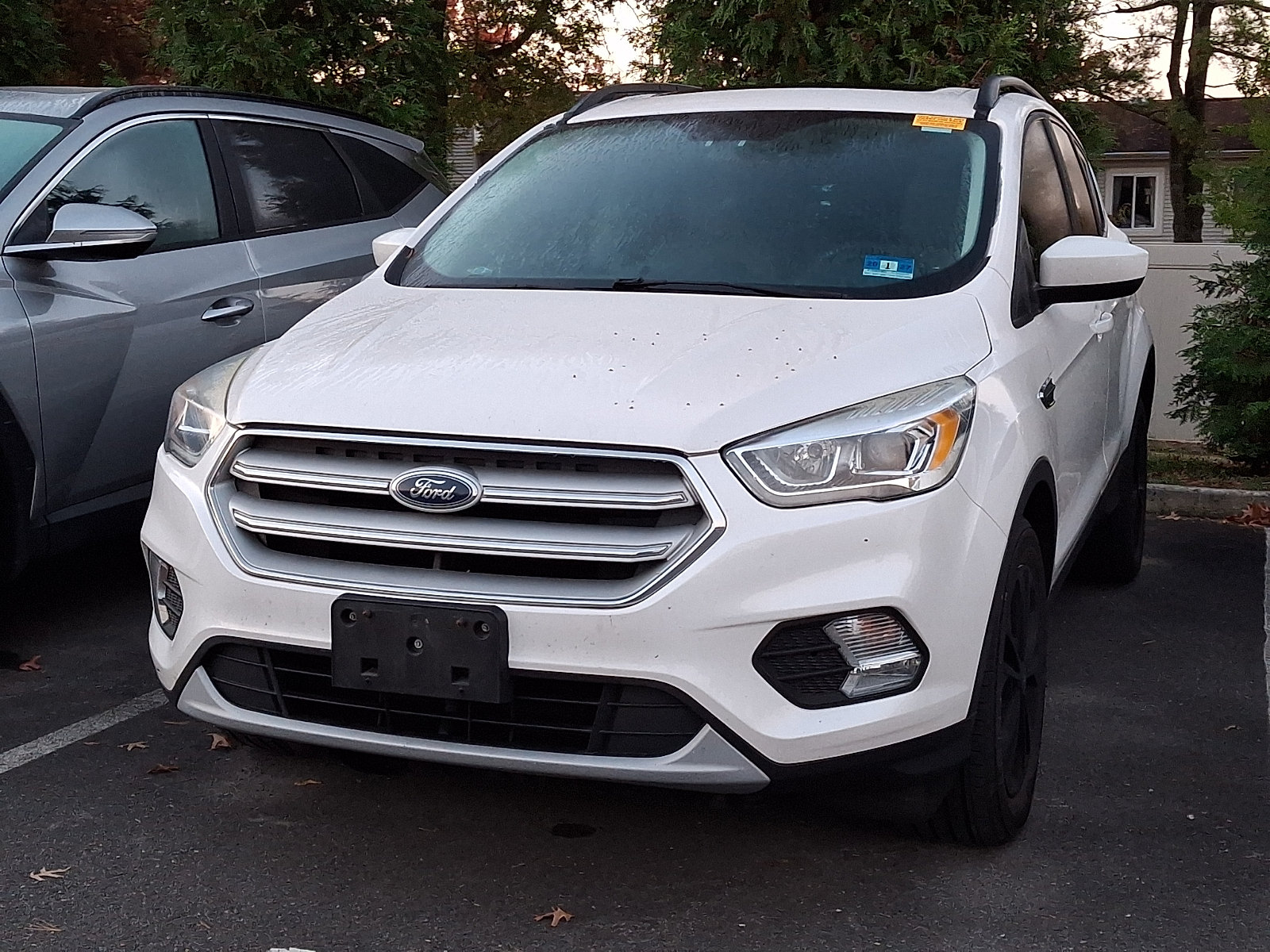 Used 2018 Ford Escape SEL AWD/4WD image 2
