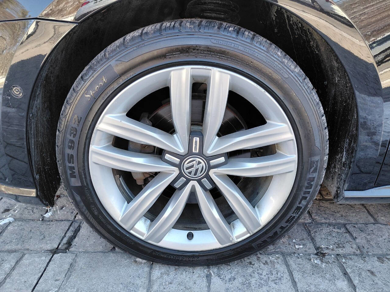 Used 2017 Volkswagen Passat 1.8T SEL Premium image 9