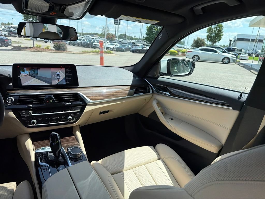 Used 2021 BMW 530i w/ Premium Package RWD image 29