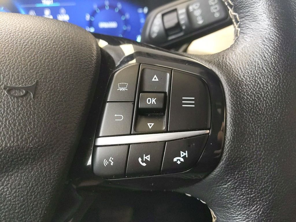 Used 2022 Ford Escape Titanium w/ Titanium Elite Package AWD/4WD image 18
