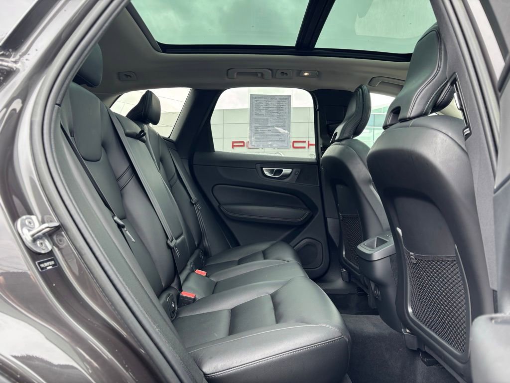 Used 2023 Volvo XC60 B5 Core w/ Climate Package image 23