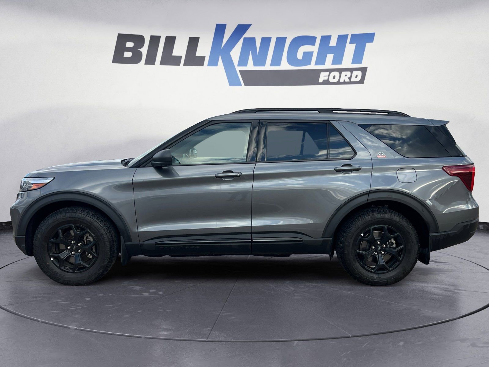 Used 2022 Ford Explorer Timberline image 2