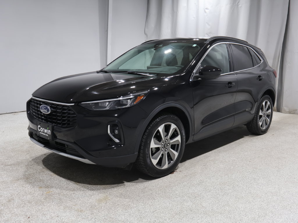 Used 2023 Ford Escape Platinum AWD/4WD image 5