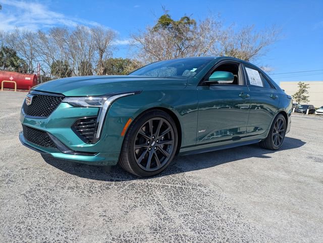 Used 2025 Cadillac CT4 V image 4