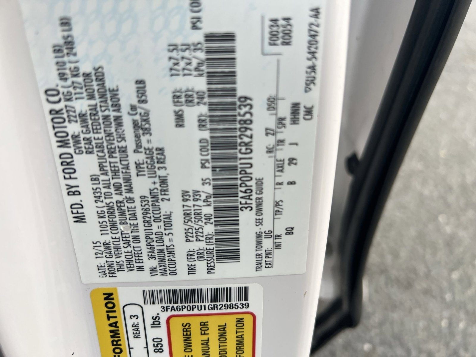 Used 2016 Ford Fusion Energi SE image 27