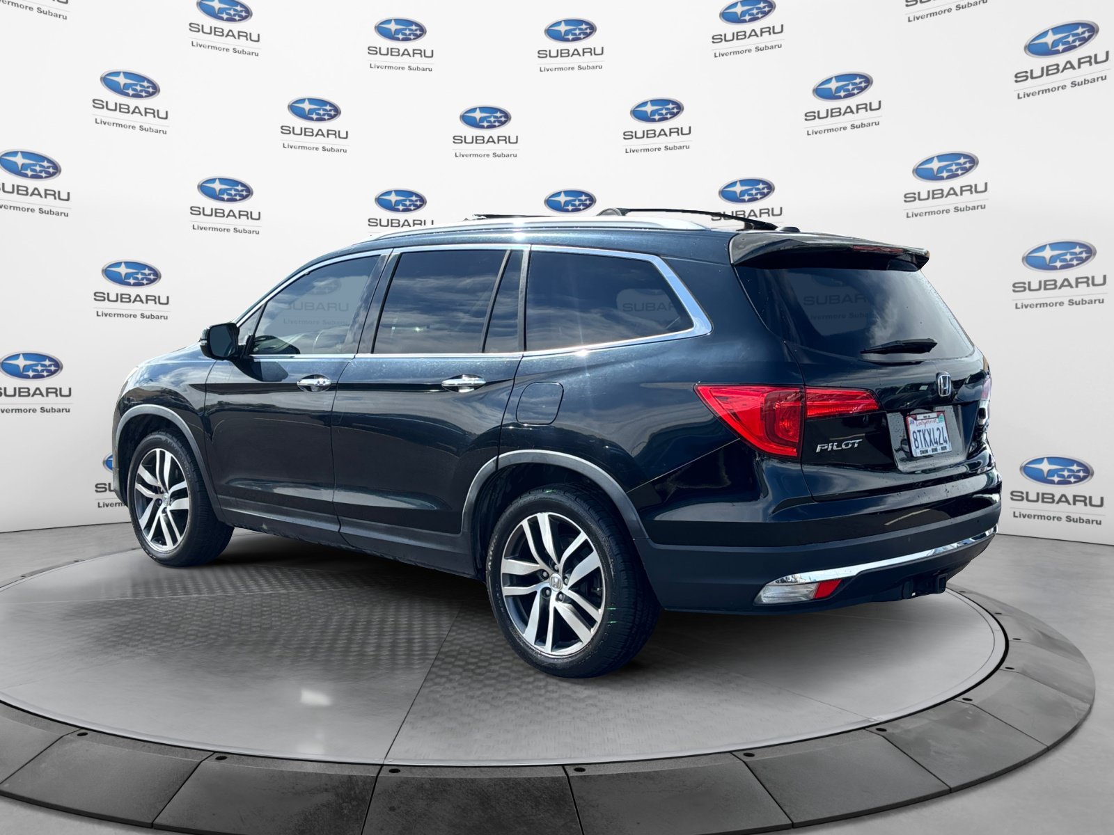 Used 2016 Honda Pilot Elite image 5