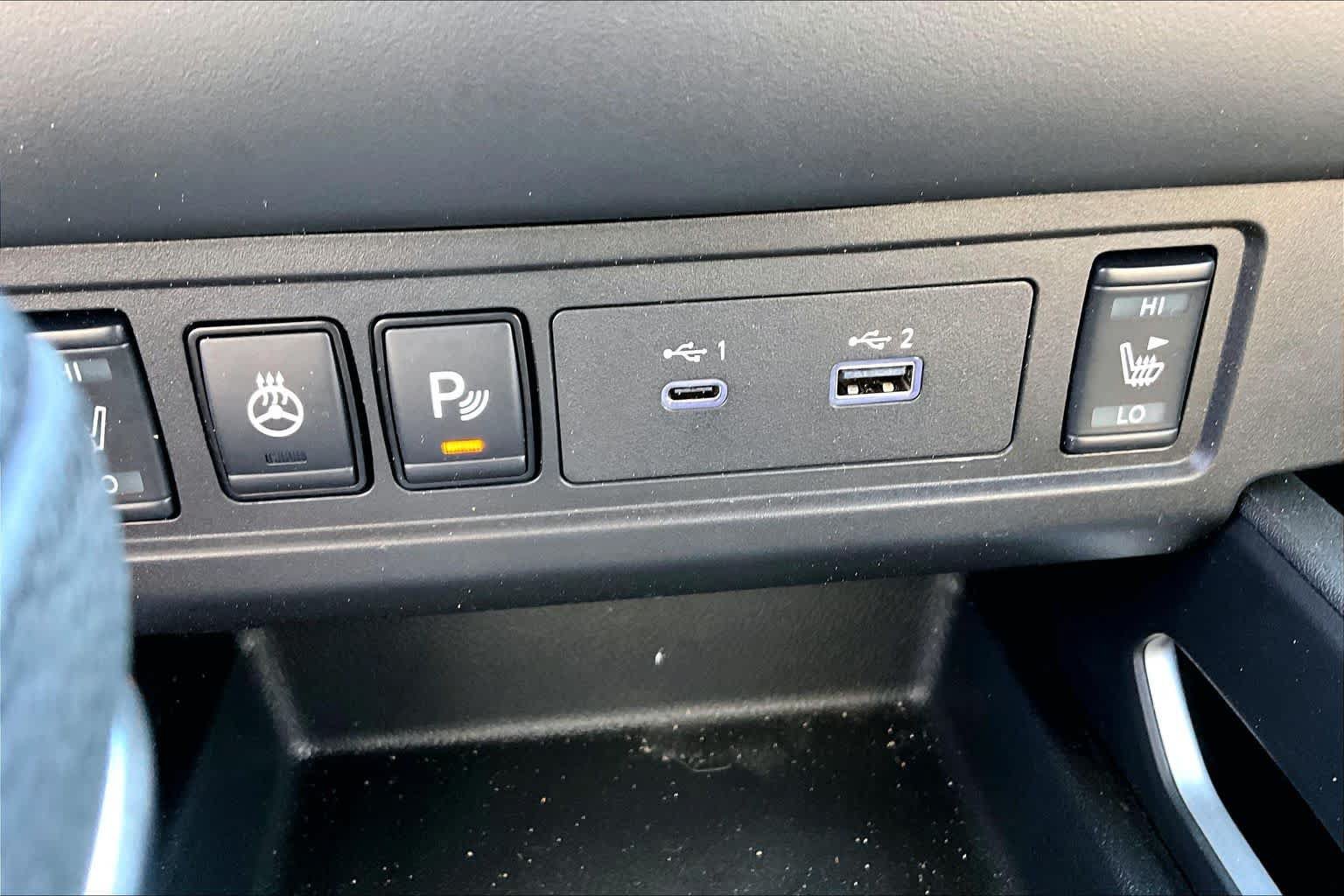 Certified 2024 Nissan Frontier SV w/ SV Convenience Package RWD image 32