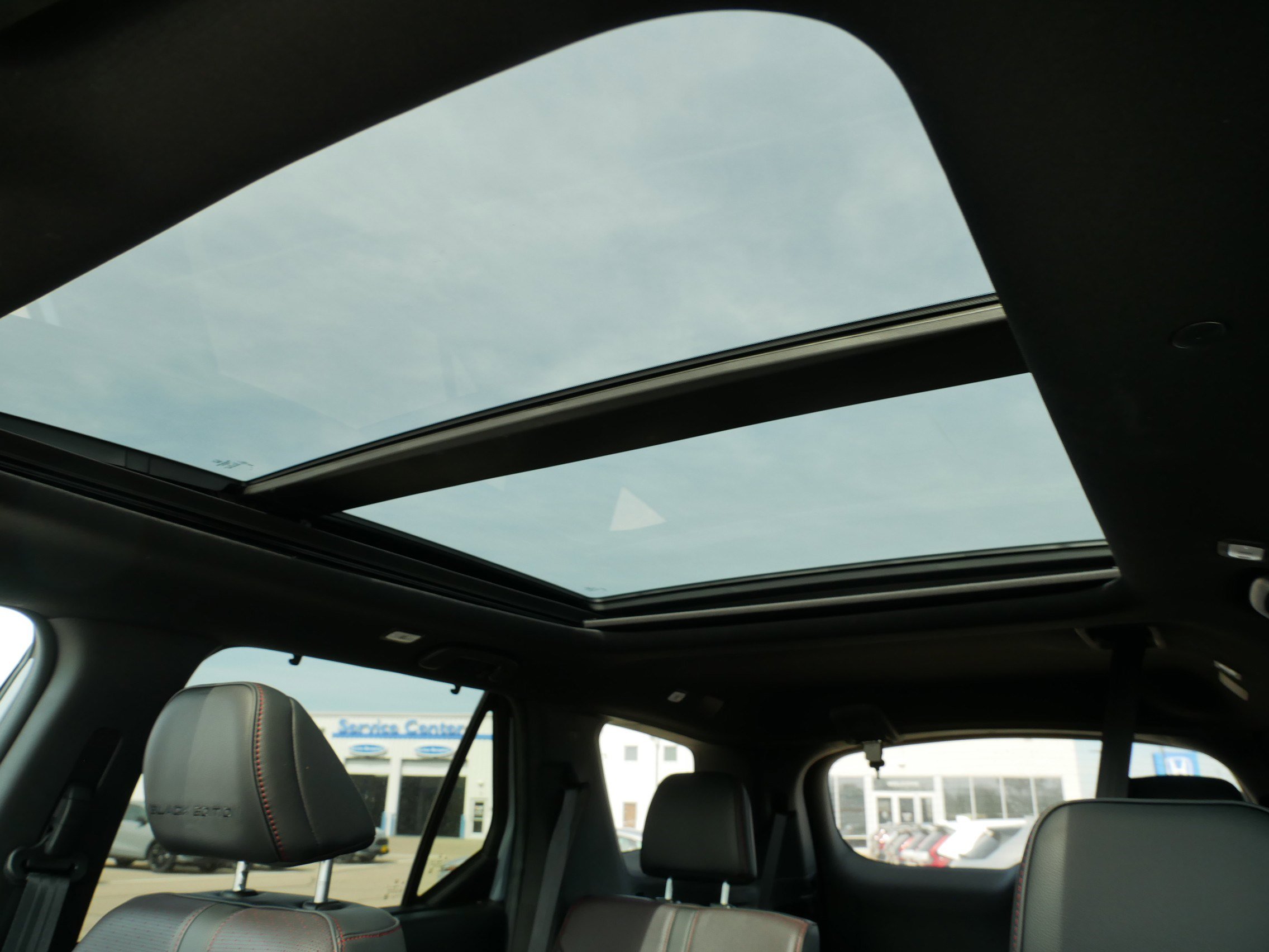 Certified 2025 Honda Pilot Black Edition image 33