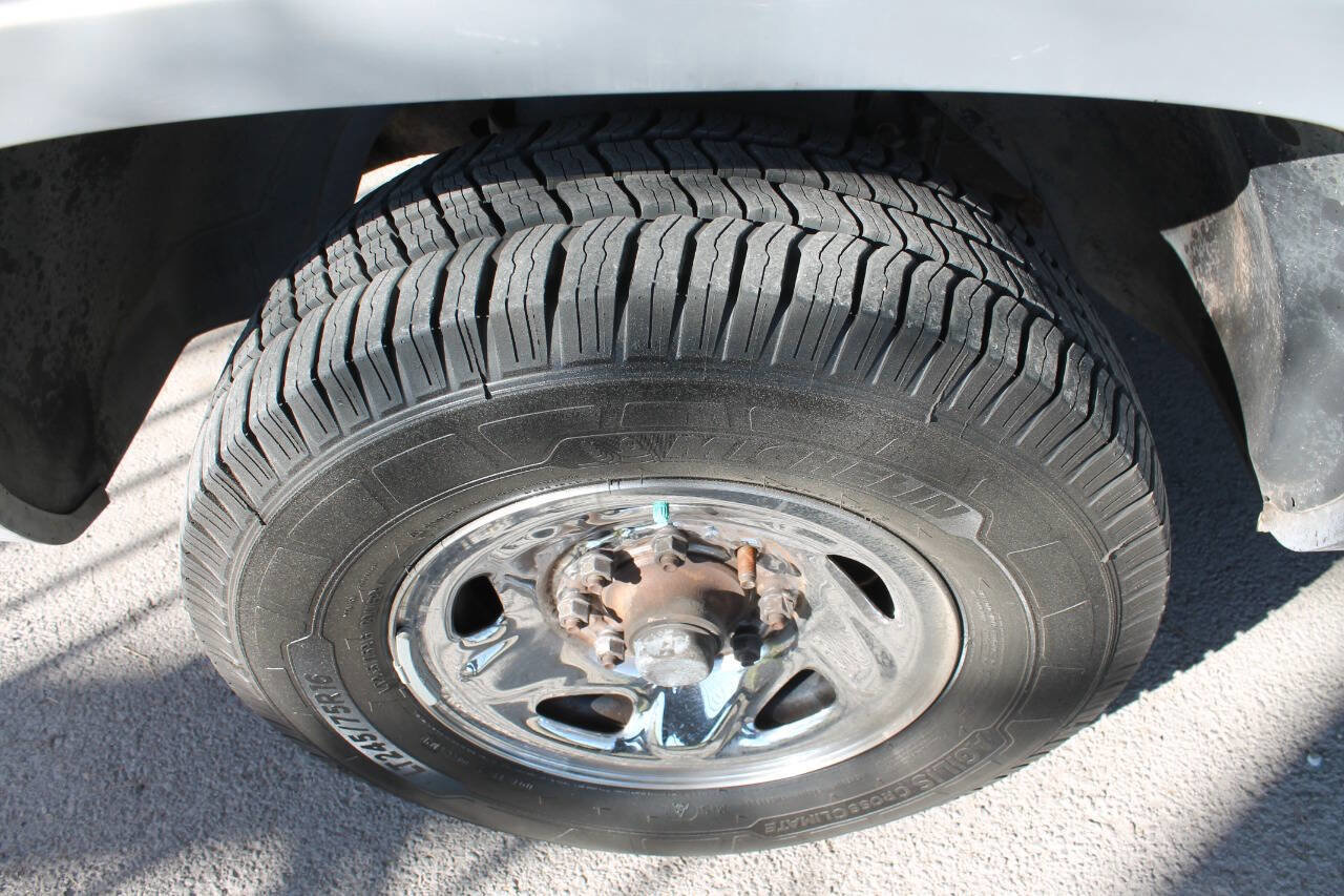 Used 1997 Dodge Ram 2500 Truck 2WD Club Cab image 22