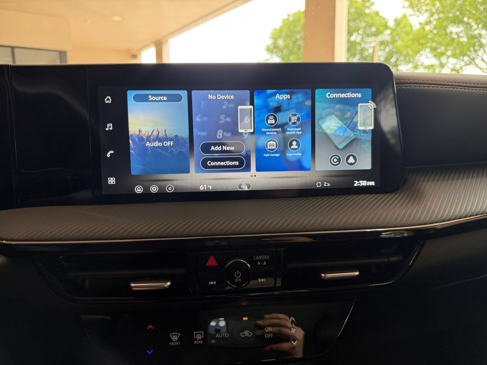 Used 2026 Nissan Kicks SR FWD image 16