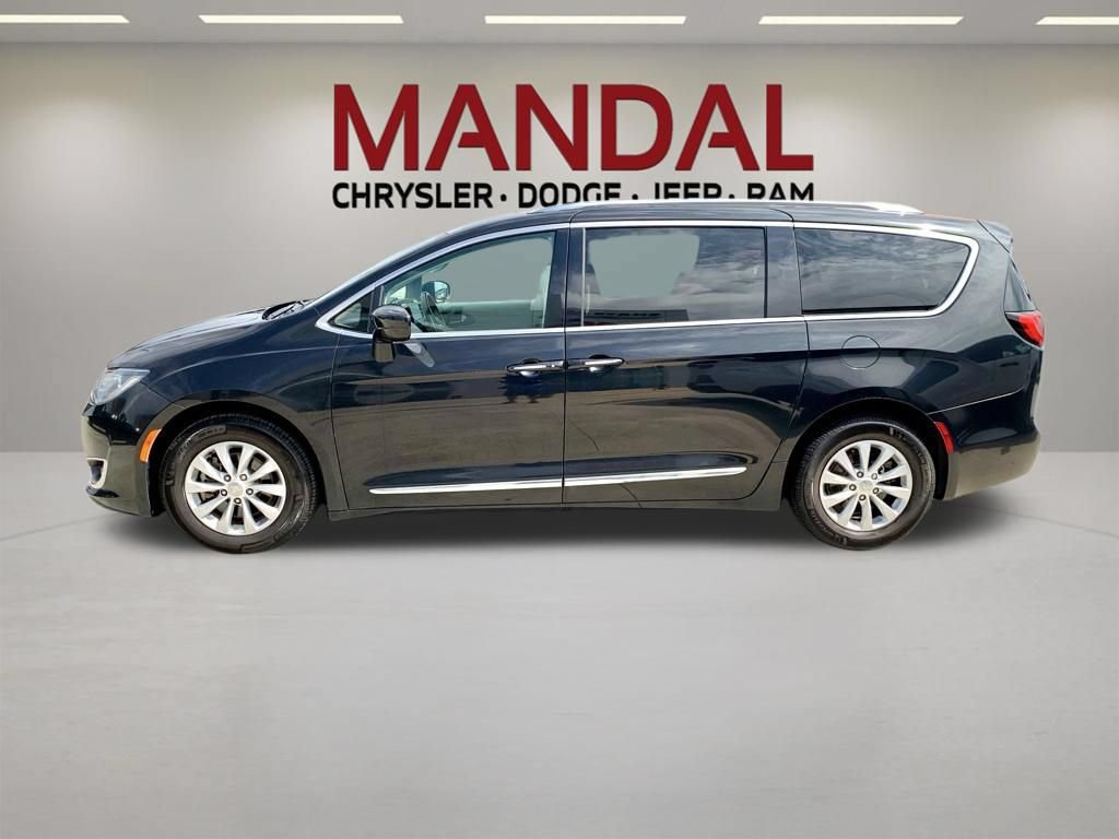 Used 2018 Chrysler Pacifica Touring-L Plus FWD image 8