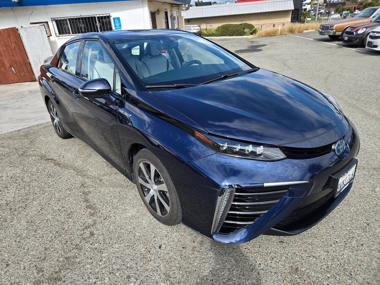 Used 2018 Toyota Mirai FWD image 9