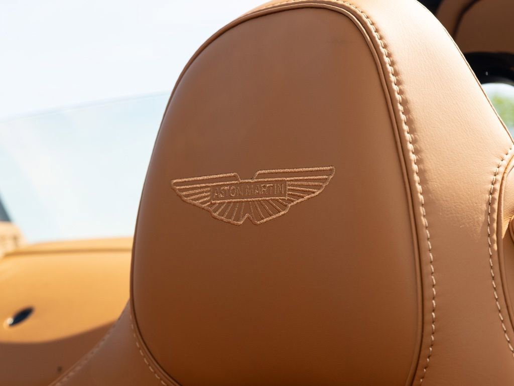 New 2026 Aston Martin V8 Vantage Convertible image 25