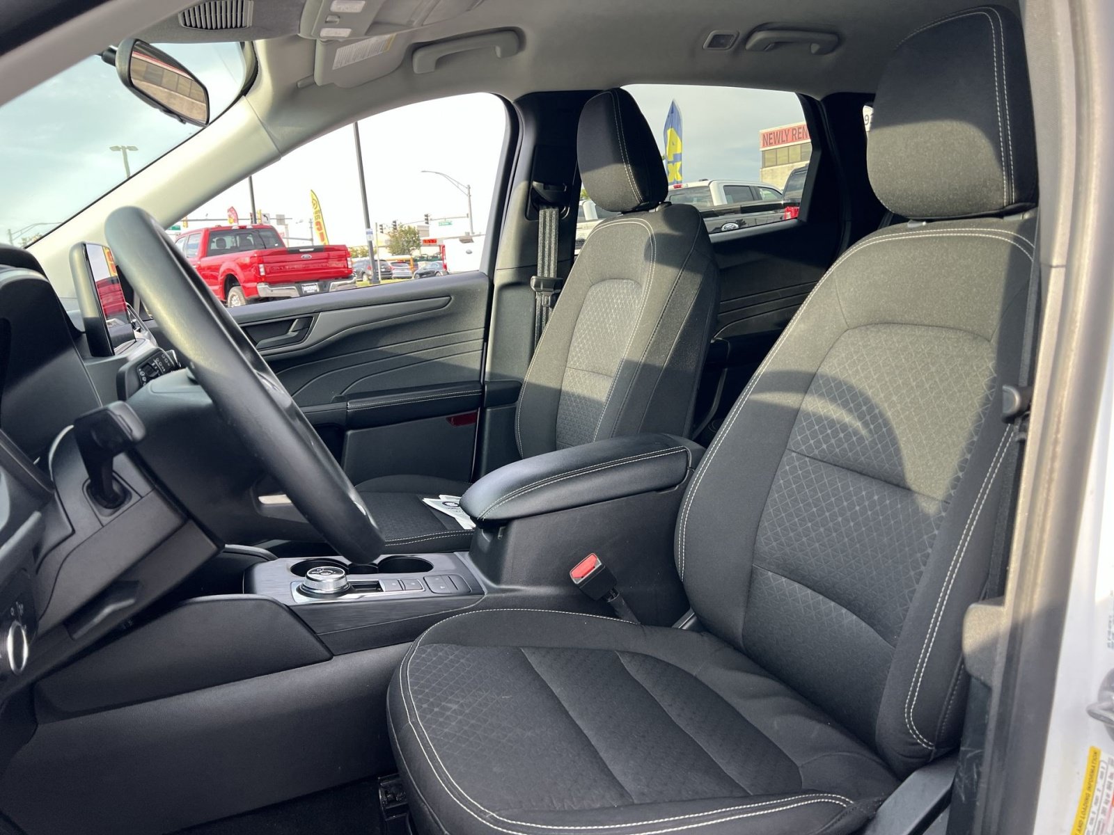 Used 2025 Ford Escape Active FWD image 13
