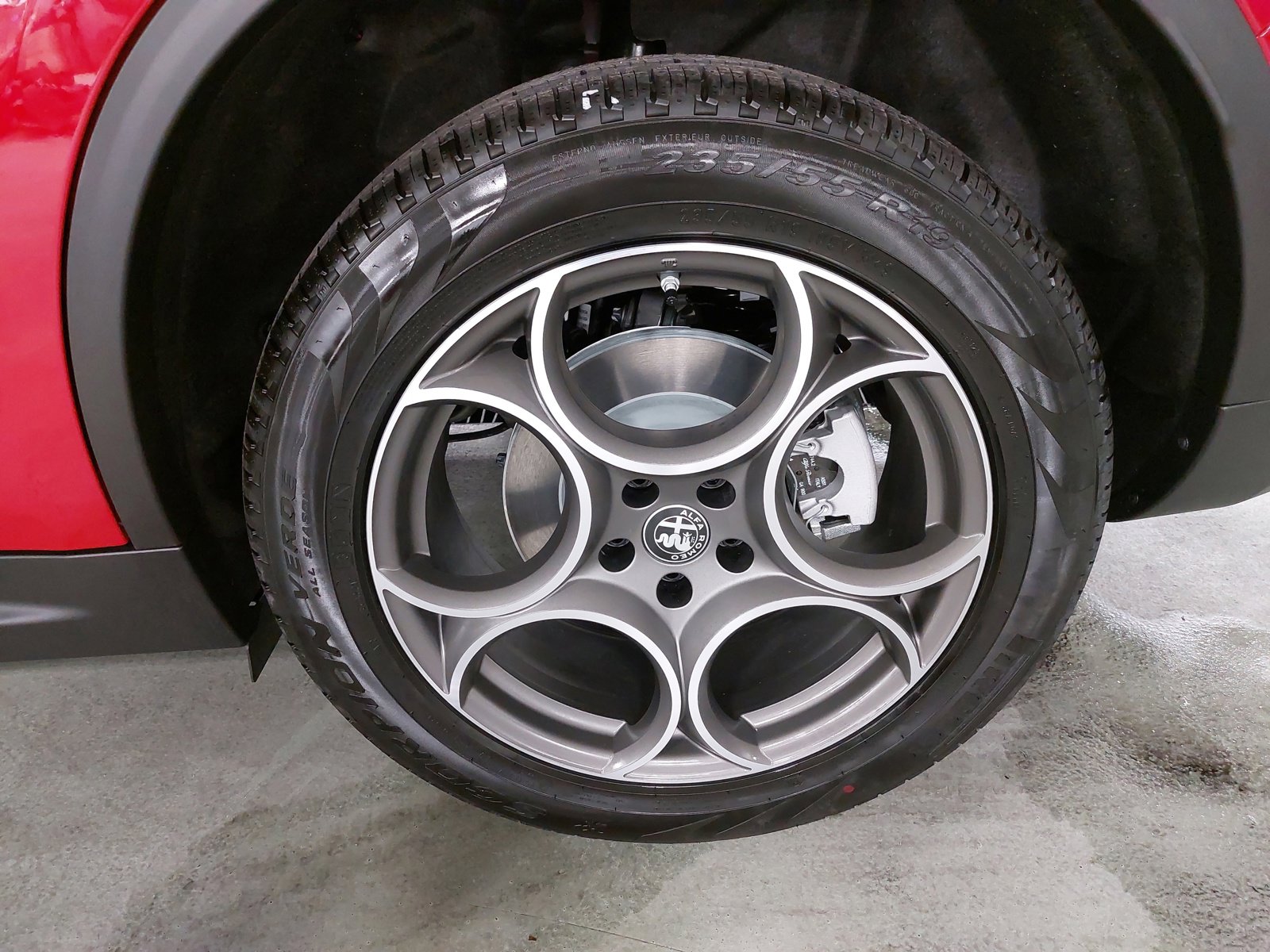 New 2025 Alfa Romeo Stelvio Sprint image 35