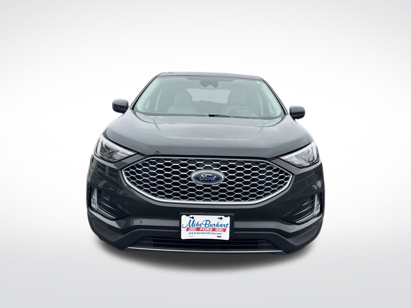 Used 2024 Ford Edge SEL w/ Convenience Package image 3