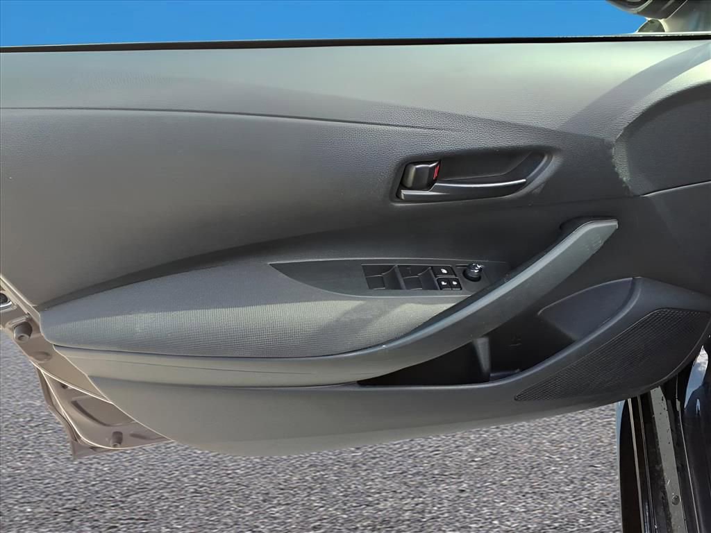 Used 2023 Toyota Corolla LE image 16