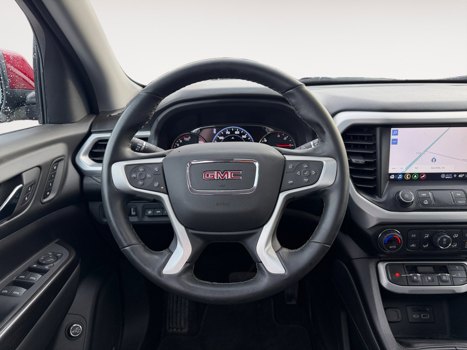 Used 2023 GMC Acadia SLT w/ Technology Package image 12