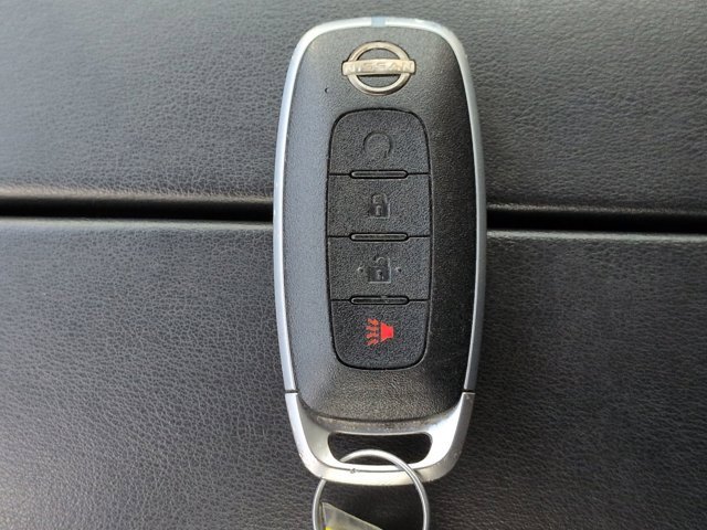 Certified 2023 Nissan Rogue SV image 28