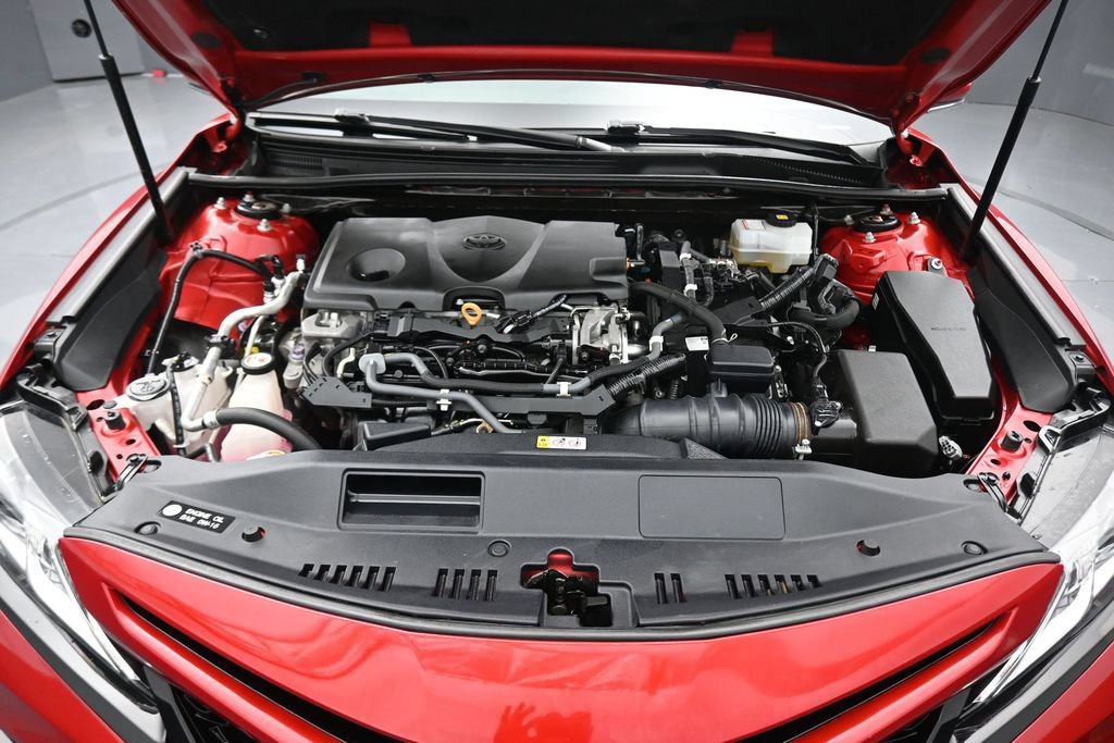 Used 2020 Toyota Camry SE w/ Sunroof Package FWD image 49