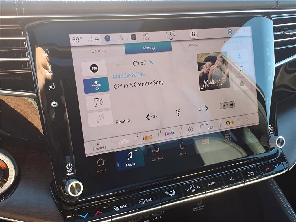 New 2025 Jeep Grand Wagoneer Base w/ 8-Passenger Seating Package image 6