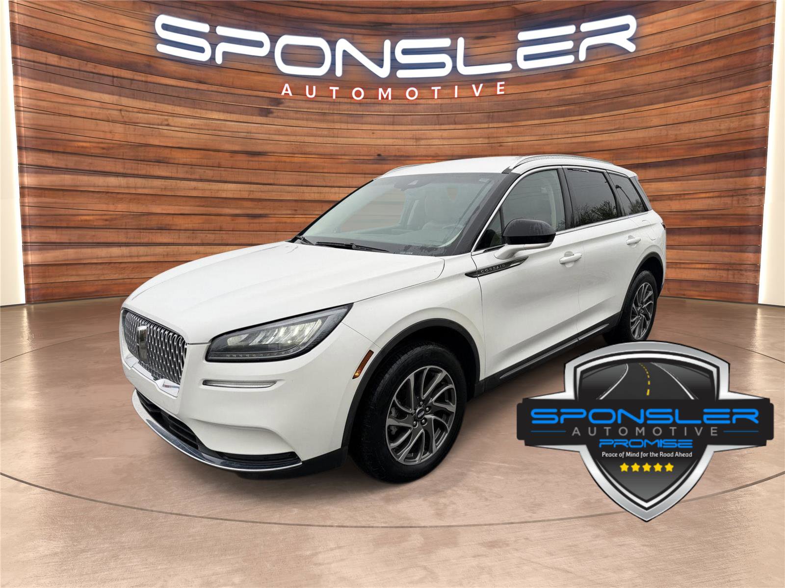 Used 2020 Lincoln Corsair FWD image 1