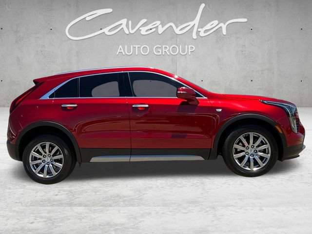 Used 2022 Cadillac XT4 Premium Luxury w/ Technology Package FWD image 17