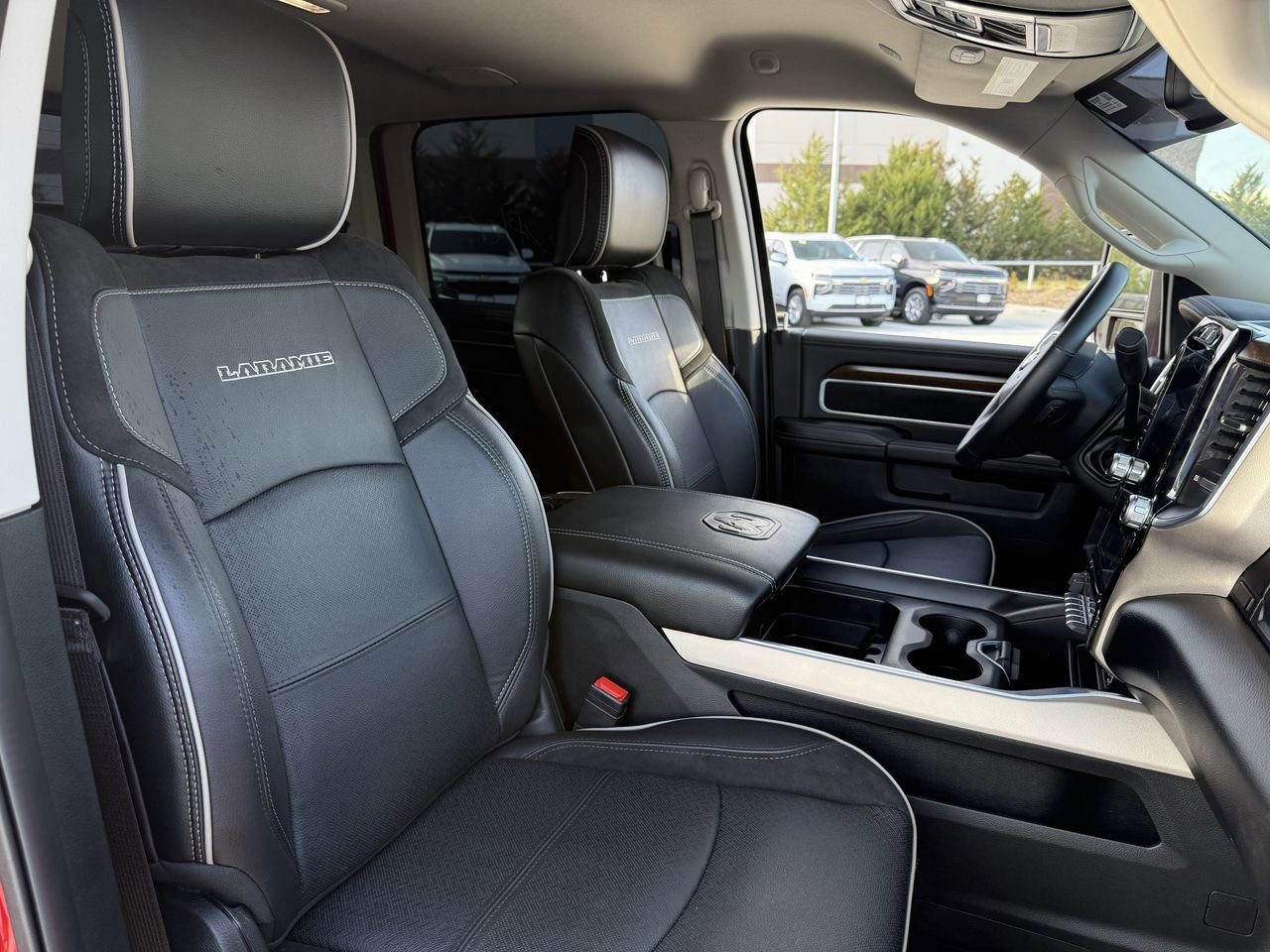 Used 2024 RAM 3500 Laramie w/ Bed Utility Group image 22