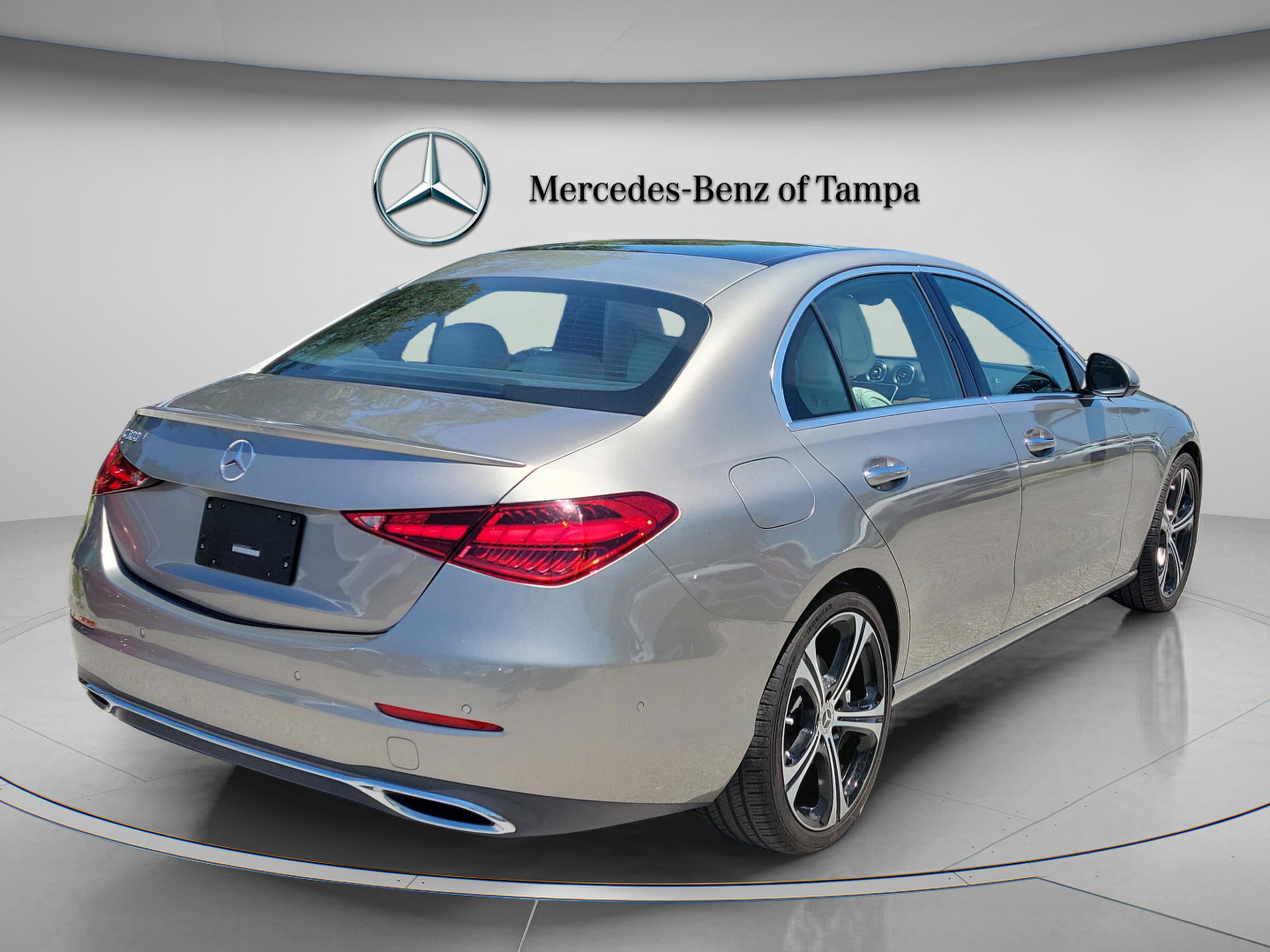 Used 2023 Mercedes-Benz C 300 Sedan image 3