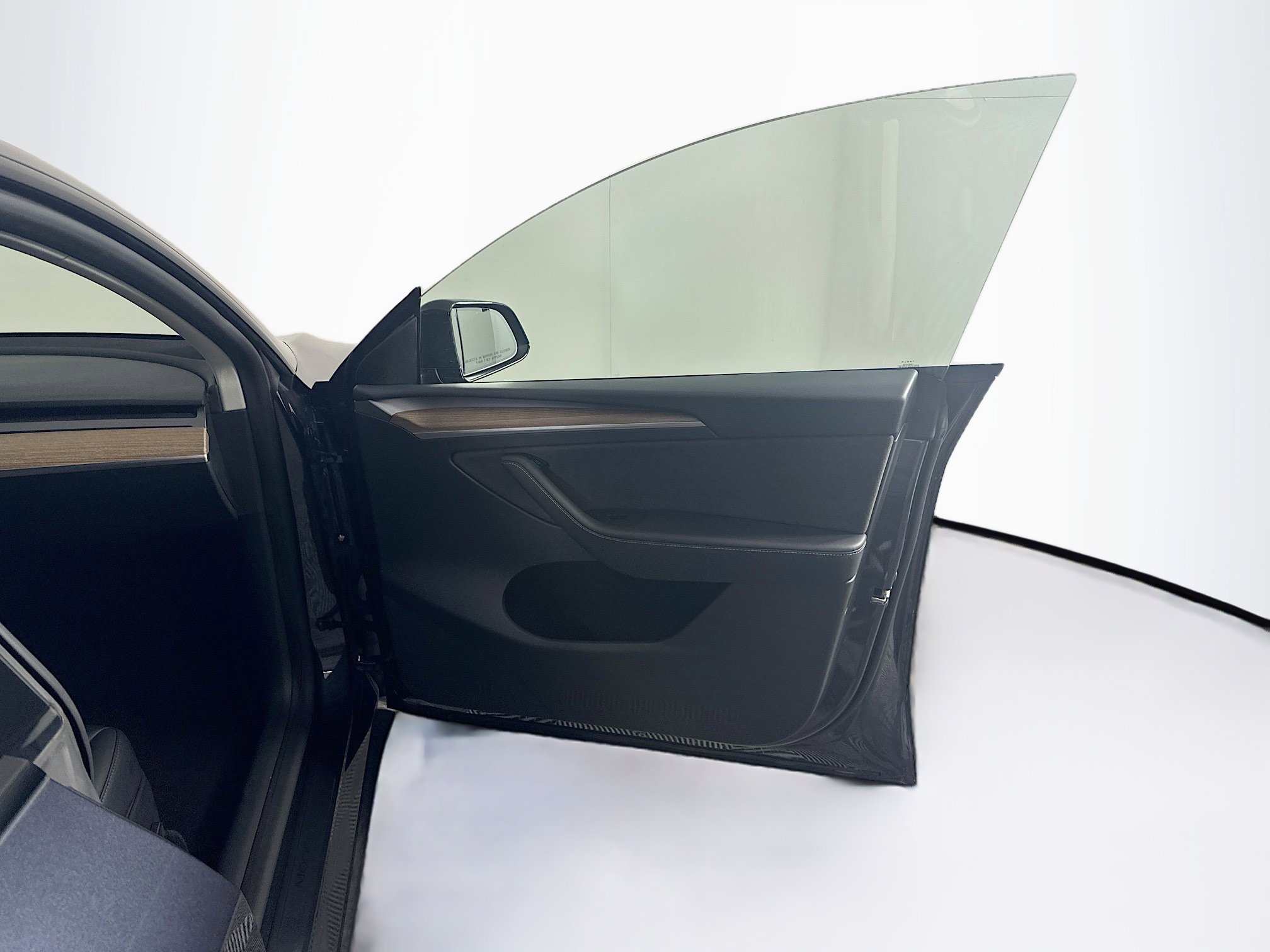 Used 2025 Tesla Model Y Long Range image 34