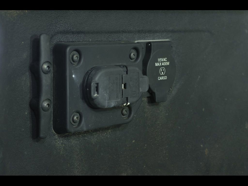 Used 2022 RAM 3500 Big Horn w/ Level C Equiment Group image 17