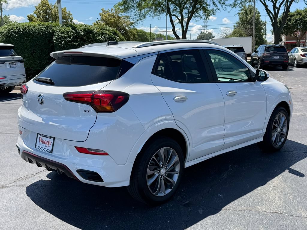 Certified 2023 Buick Encore GX Select w/ Sport Touring Package FWD image 12