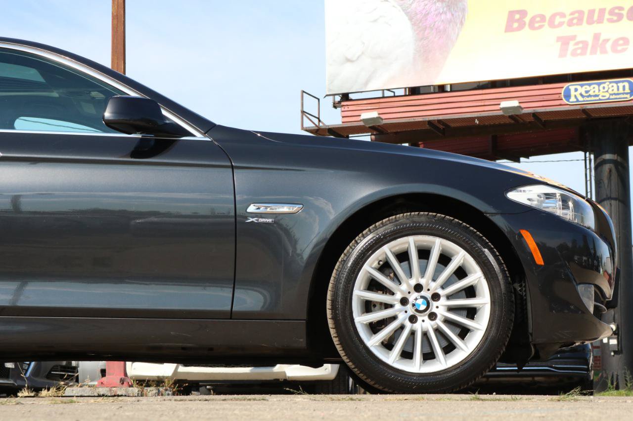 Used 2012 BMW 535i xDrive Sedan AWD/4WD image 5