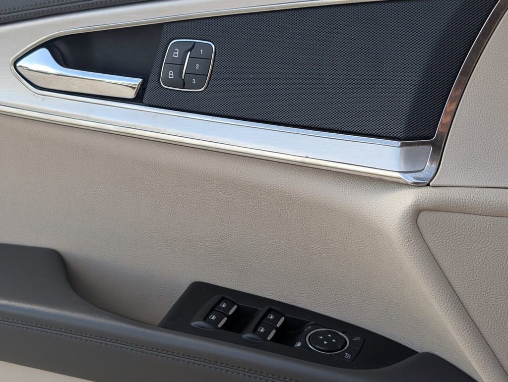 Certified 2019 Lincoln Nautilus FWD image 26