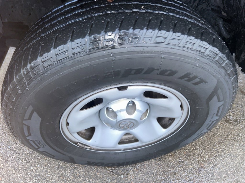 Used 2019 Toyota Tacoma SR image 18