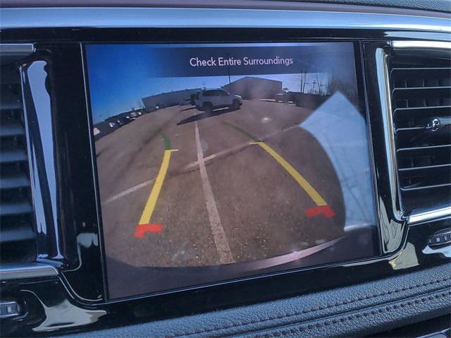 Certified 2020 Chrysler Pacifica Limited FWD image 32