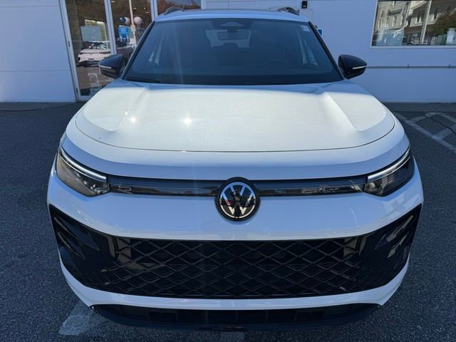 New 2026 Volkswagen Tiguan SE R-Line image 2