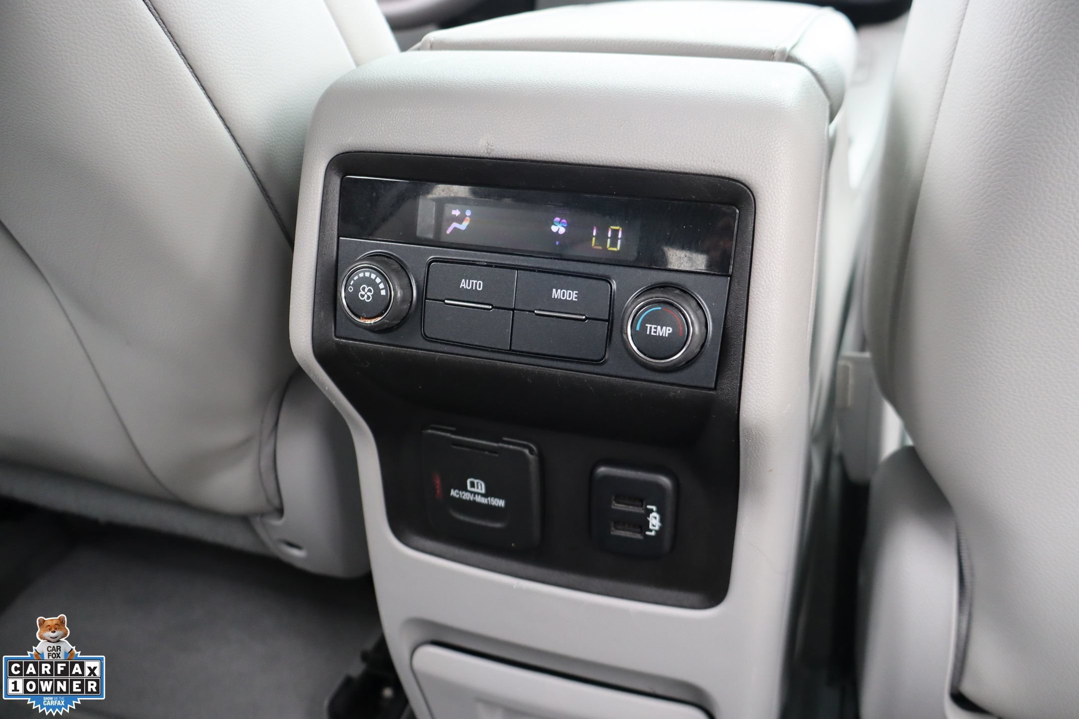 Used 2017 GMC Acadia SLT FWD image 28