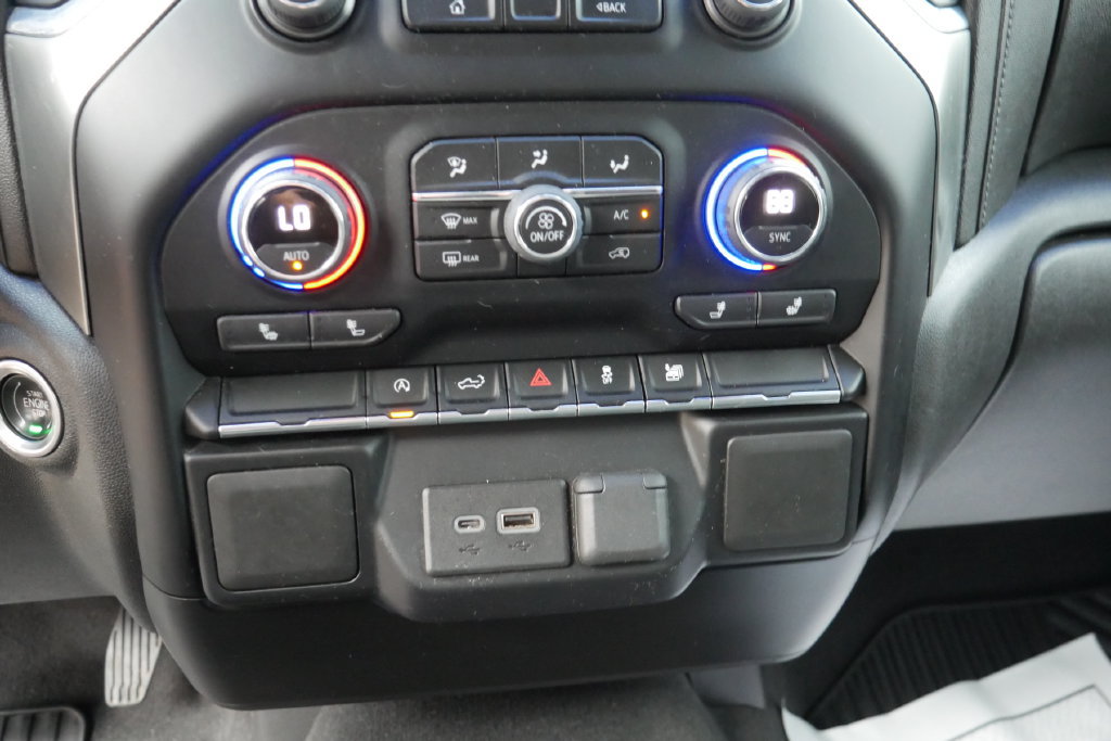 Used 2021 Chevrolet Silverado 1500 LT AWD/4WD image 9